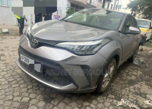 Toyota C-HR 2021 Silver