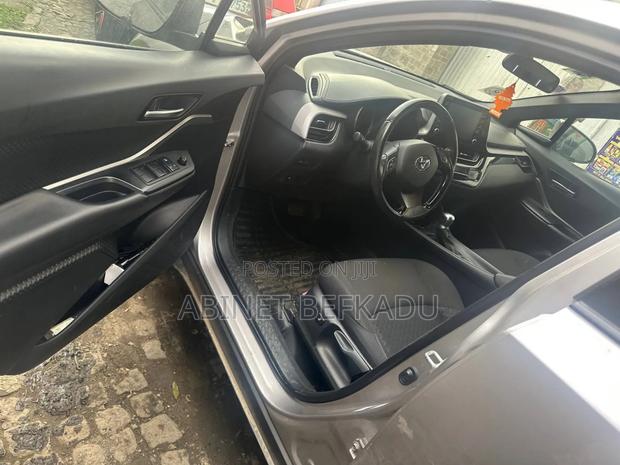Toyota C-HR 2021 Silver