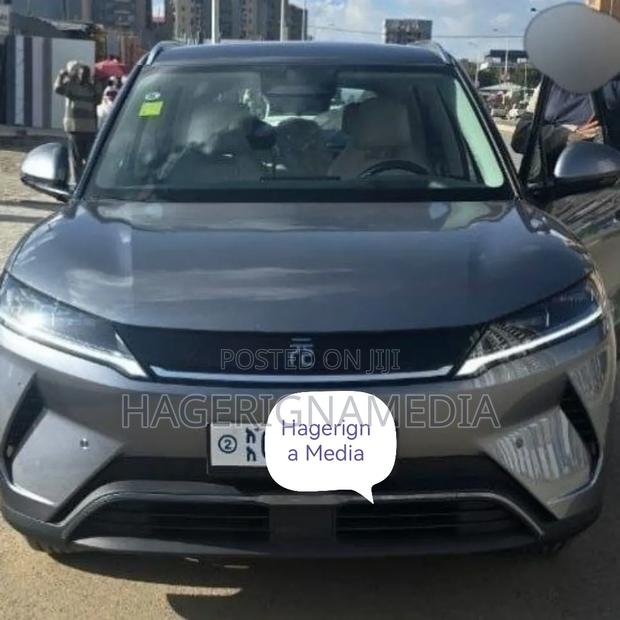 BYD Yuan Up 2025 Gray