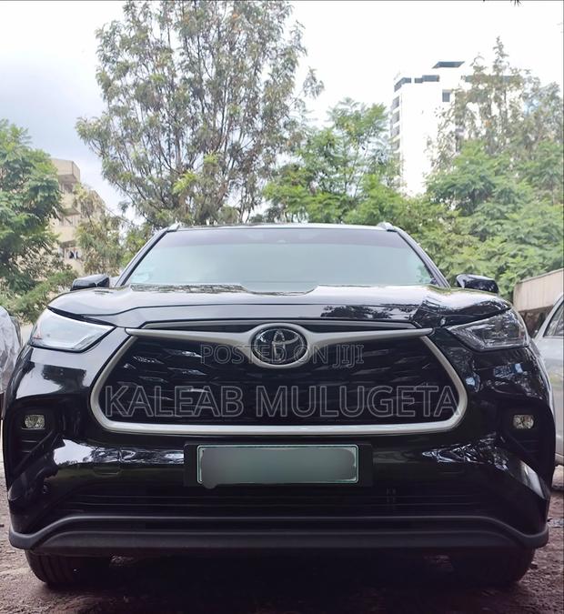 New Toyota Highlander Hybrid 2025 Black