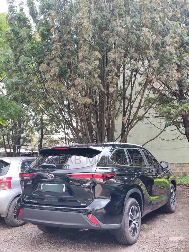 New Toyota Highlander Hybrid 2025 Black