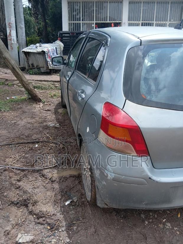 Toyota Yaris 2008 Gray