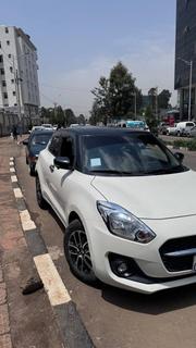 Suzuki Swift 2022 White for sale