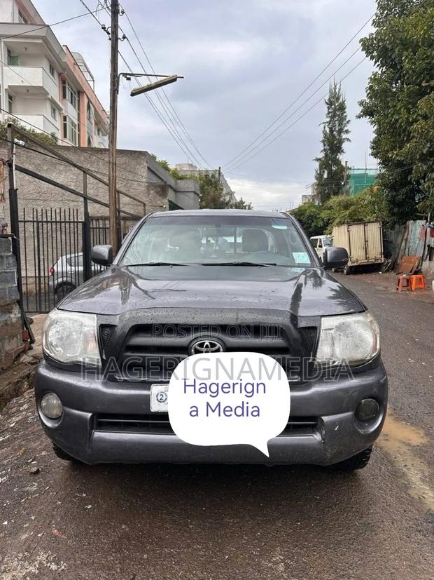Toyota Tacoma 2009 Gray