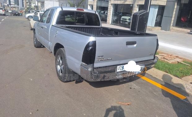 Toyota Tacoma 2007 Silver