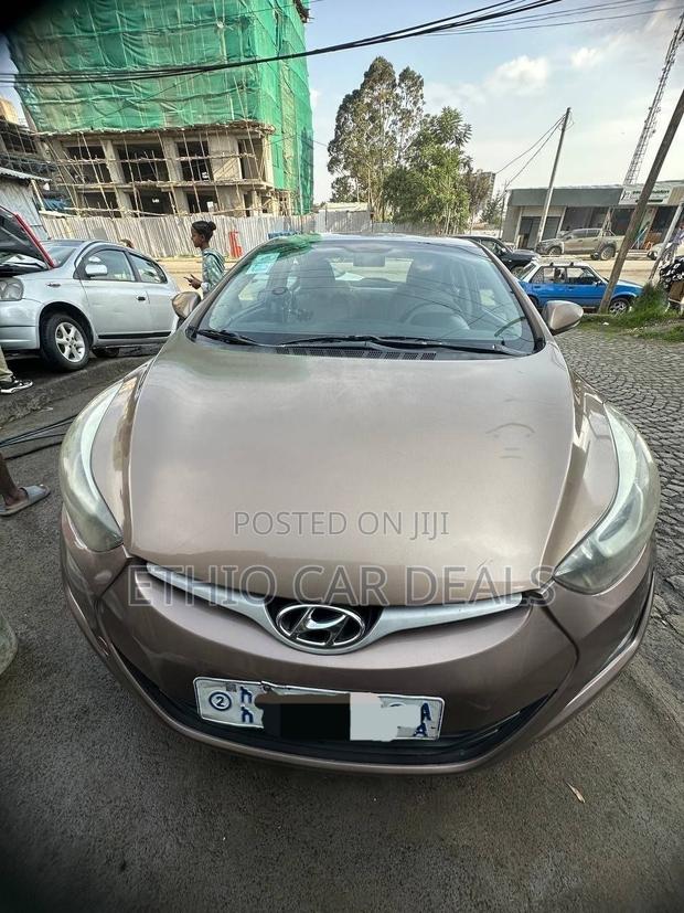 Hyundai Elantra 2015 Brown