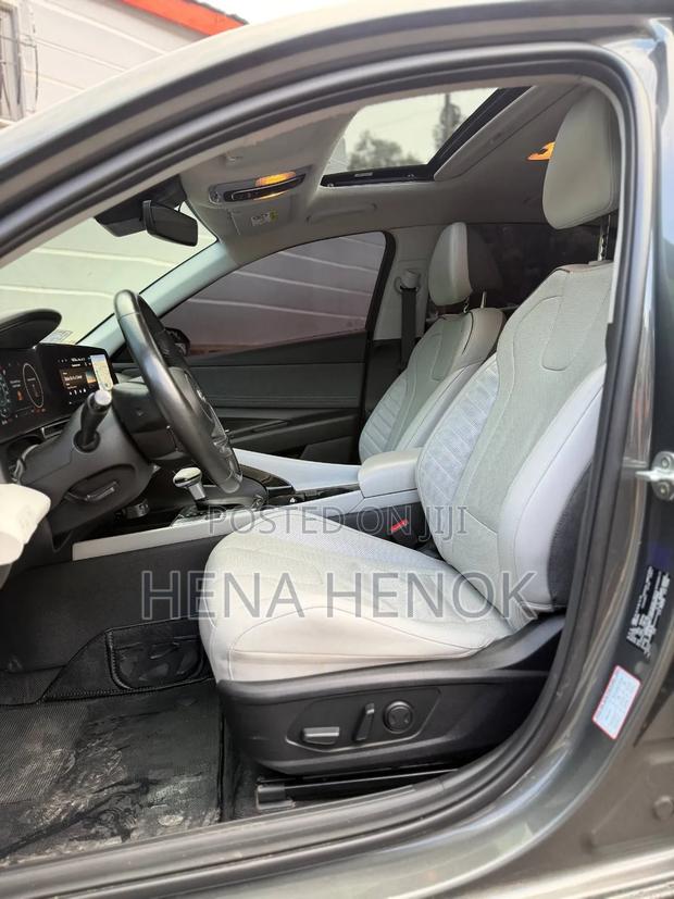Hyundai Avante 2023 Gray
