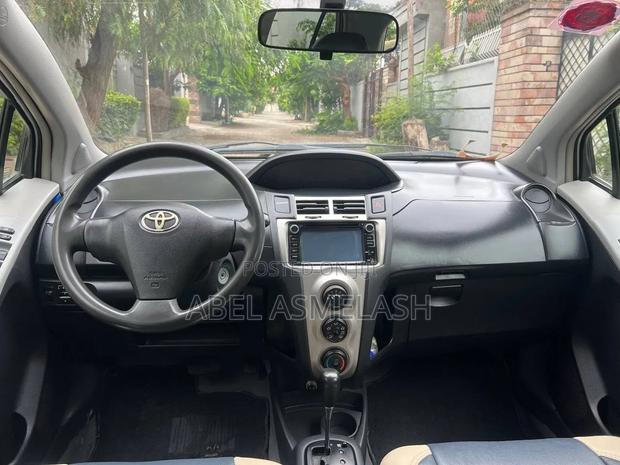 Toyota Yaris 2008 Silver