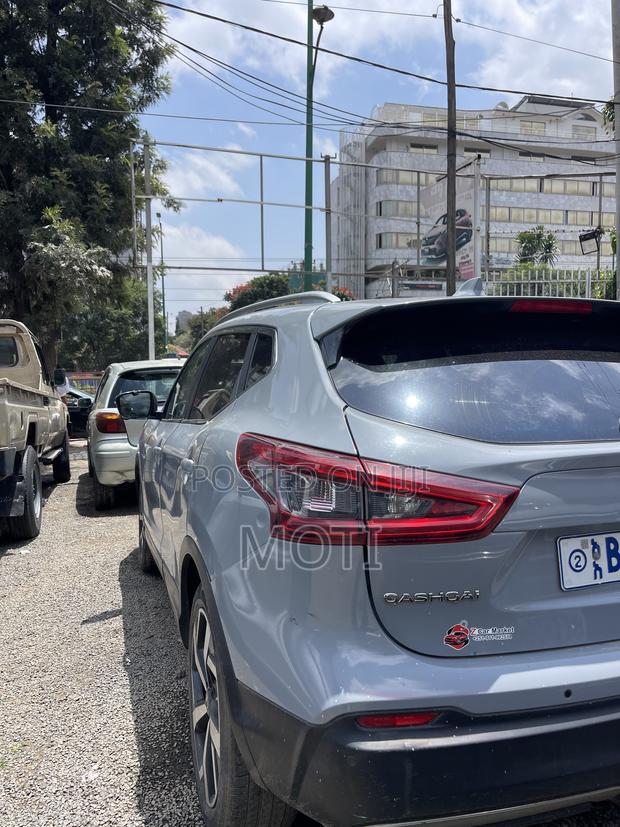 Nissan Qashqai 2016 Gray