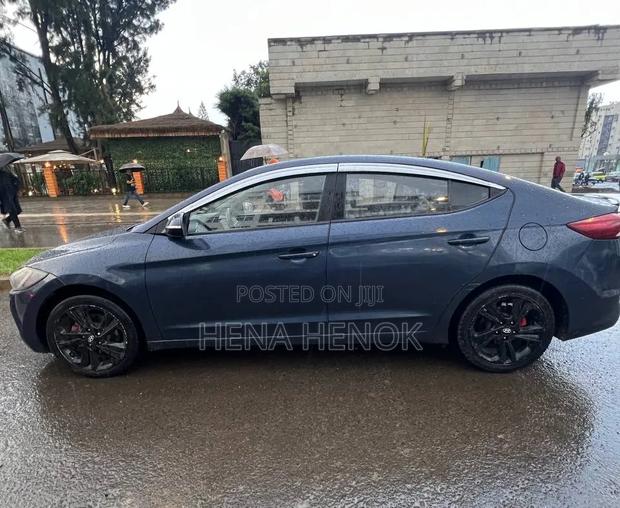 Hyundai Avante 2017 Blue