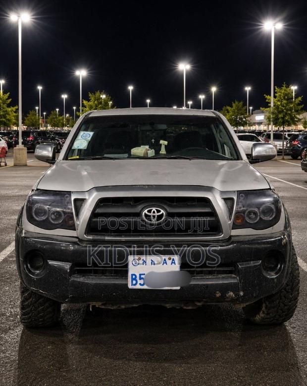Toyota Tacoma 2008 White