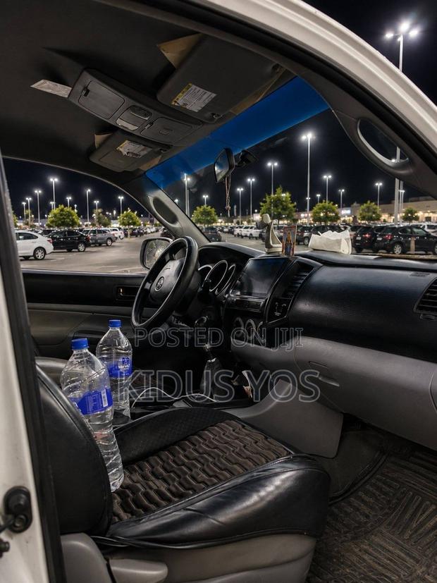 Toyota Tacoma 2008 White