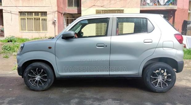 Suzuki S-Presso 2022 Silver