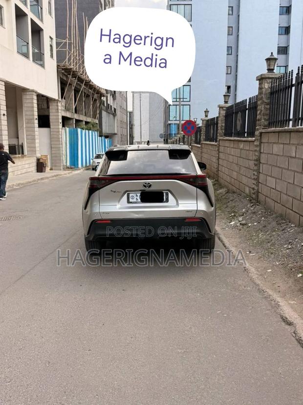 Toyota bZ4X 2023 Ivory
