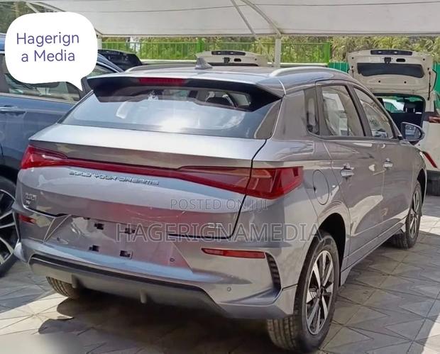 New BYD E2 43 kWh 94 hp FWD 2025 Gray