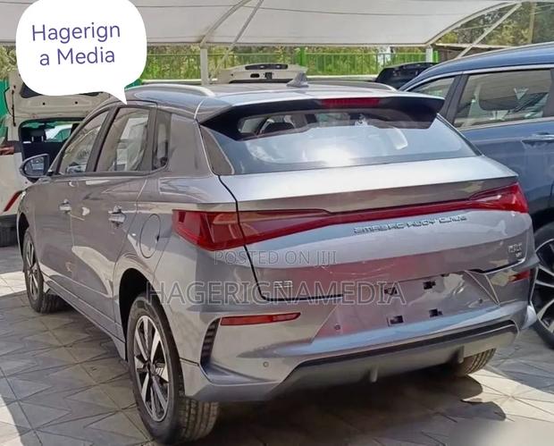 New BYD E2 43 kWh 94 hp FWD 2025 Gray