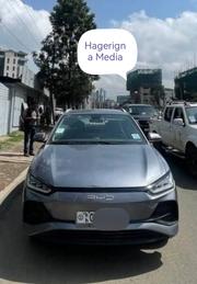 BYD E2 43 kWh 94 hp FWD 2024 Gray for sale