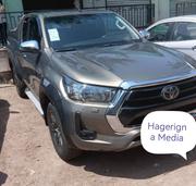 Toyota Hilux 2021 Gray for sale