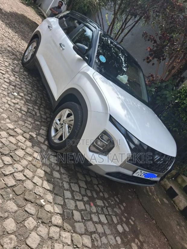 Hyundai Creta 2023 White