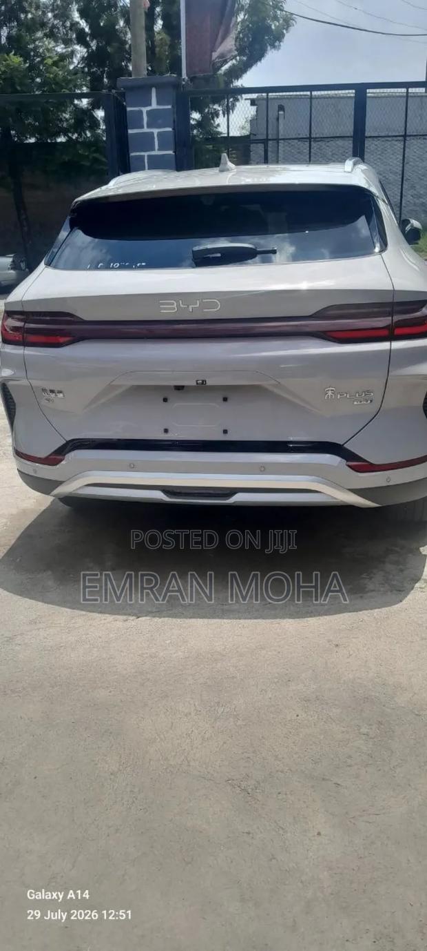 New BYD Song Plus 2025 Off white