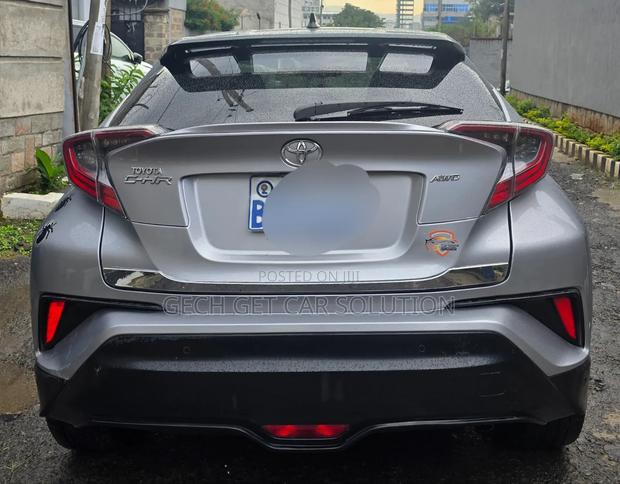 Toyota C-HR 2018 Silver