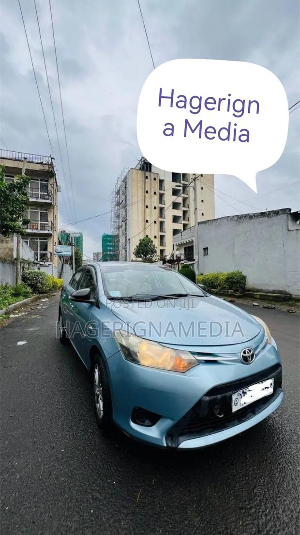 Toyota Yaris 2014 Blue