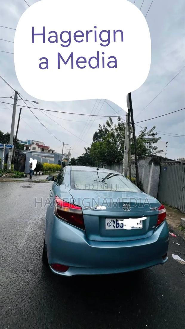 Toyota Yaris 2014 Blue