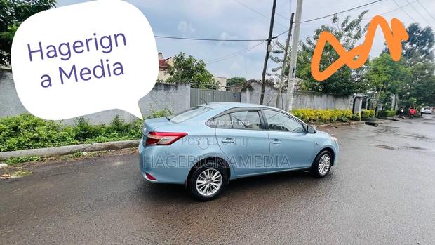 Toyota Yaris 2014 Blue