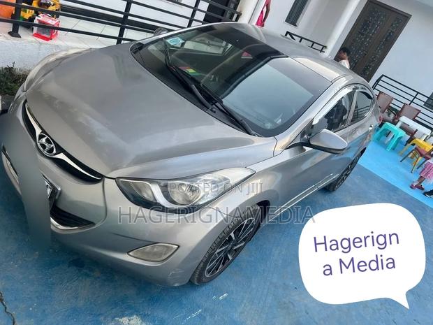 Hyundai Avante 2012 Gray
