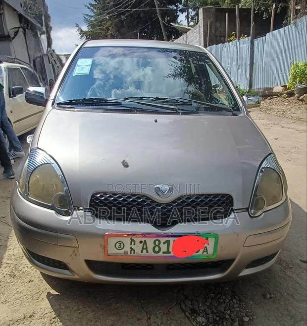 Toyota Vitz 2003