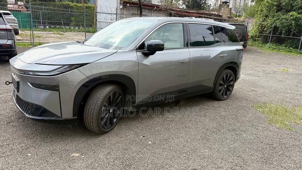 Toyota bZ3 2025 Gray