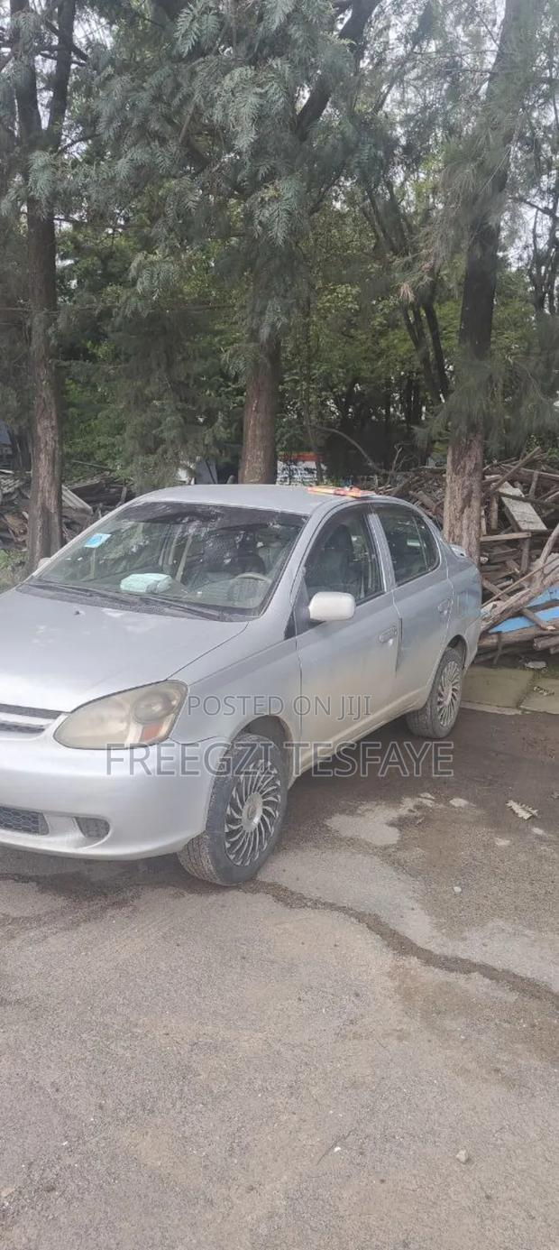 Toyota Platz 1.0 FWD 2005 Silver