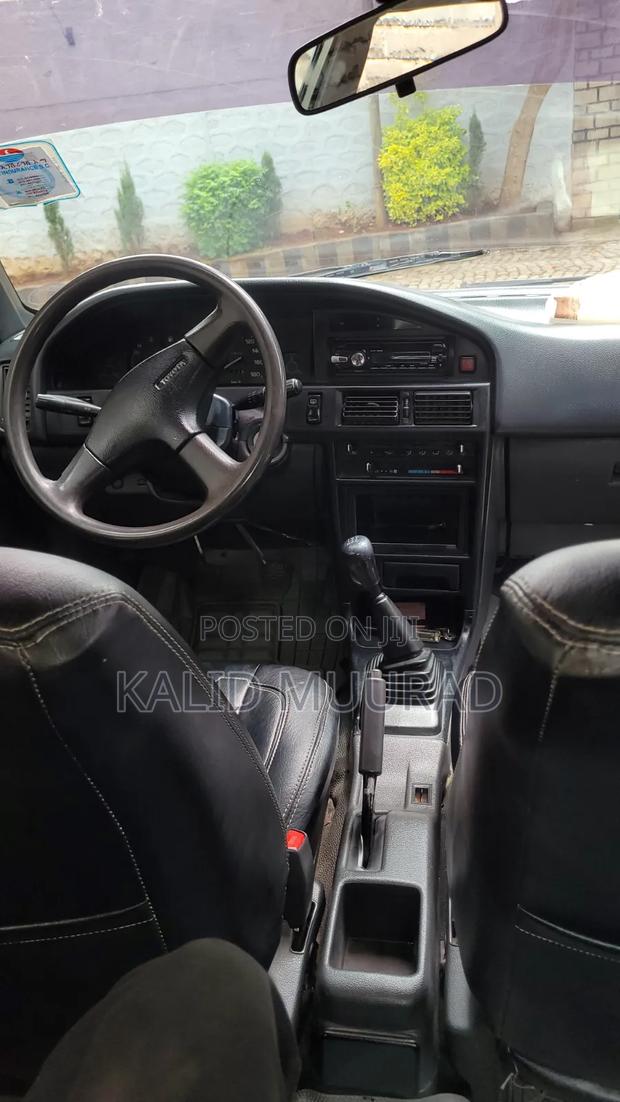 Toyota Corolla 1992 Beige