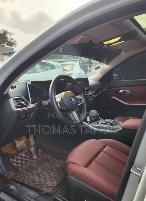 BMW 3 Series 2024 White