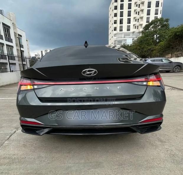 Hyundai Avante 2021 Beige