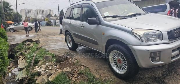 Toyota RAV4 2004 Silver