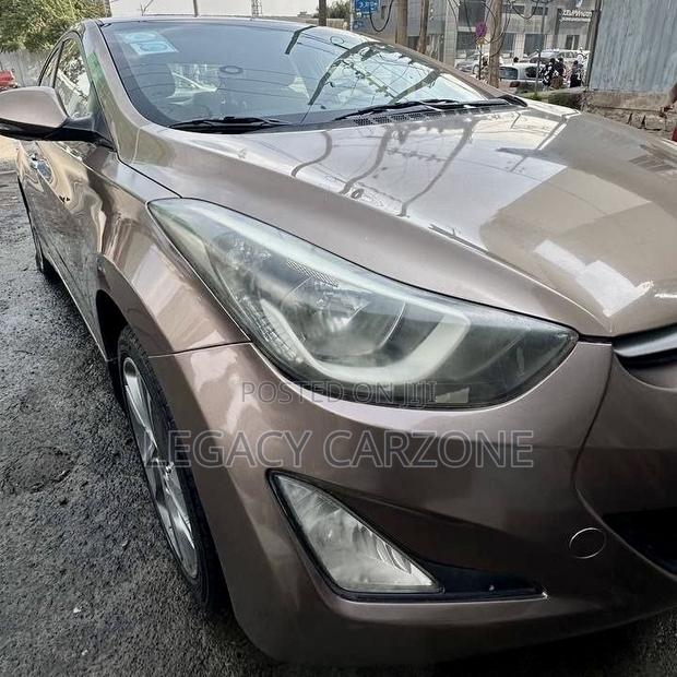 Hyundai Elantra 2015 Brown