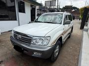 Toyota Land Cruiser 2004 White for sale