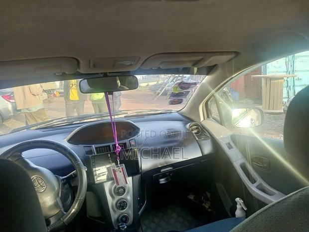 Toyota Yaris 2005 Silver