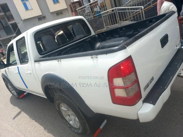 Mazda BT-50 2008 Ivory