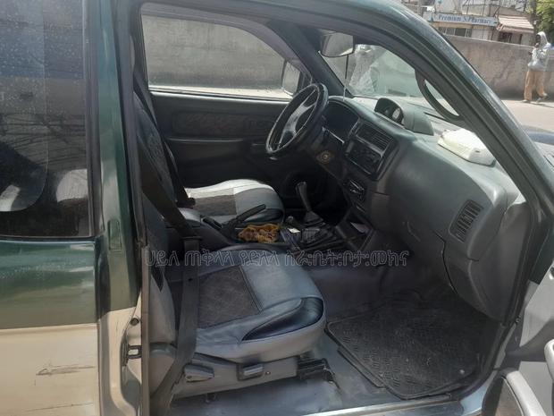 Mitsubishi L200 2001 Green