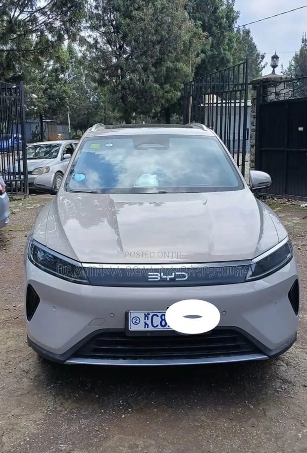 BYD Seal EV 2025 Off white