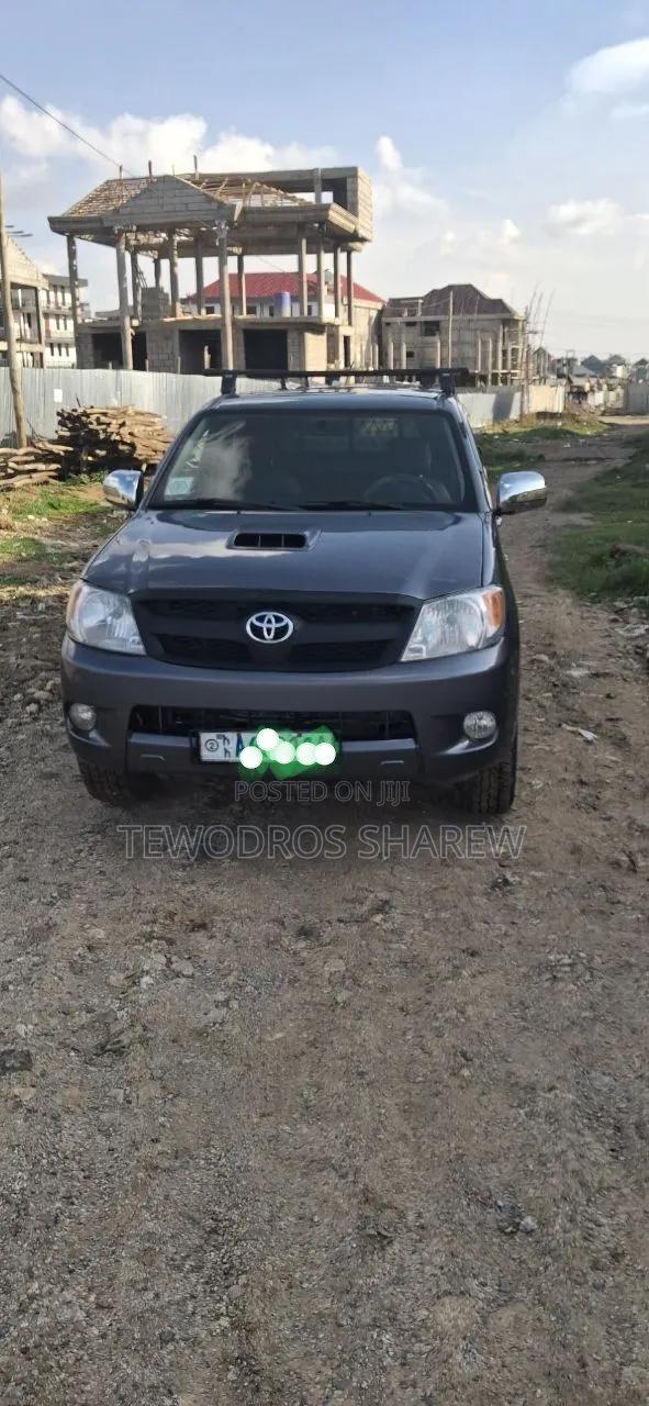 Toyota Hilux 2.5 D-4D 2008 Silver