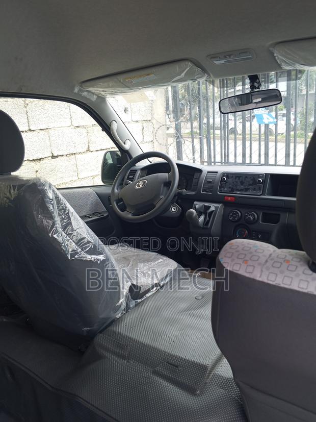 New Toyota Harrier 2025 White