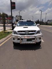 Toyota Land Cruiser 2010 White for sale