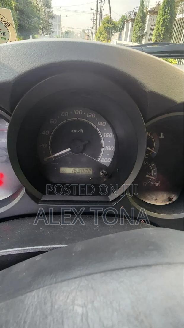 Toyota Hilux 2008 Gold