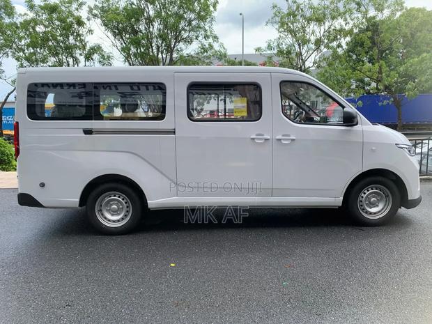 New Wuling Zhengcheng 2025 White