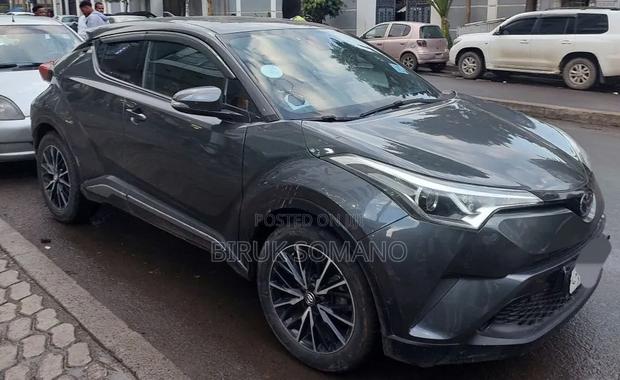 Toyota C-HR 2017 Gray