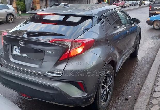 Toyota C-HR 2017 Gray