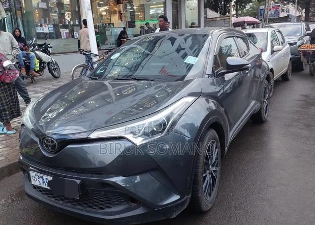 Toyota C-HR 2017 Gray